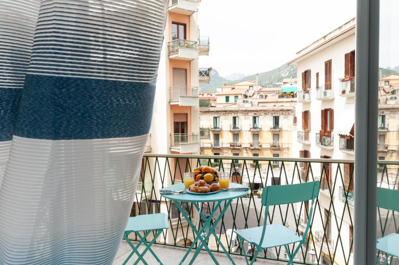 Velia34 Bed & Breakfast Salerno Eksteriør bilde