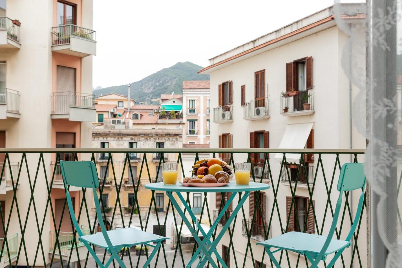 Velia34 Bed & Breakfast Salerno Eksteriør bilde
