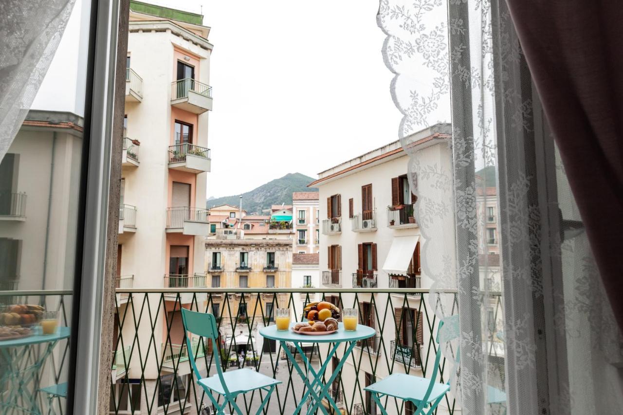 Velia34 Bed & Breakfast Salerno Eksteriør bilde