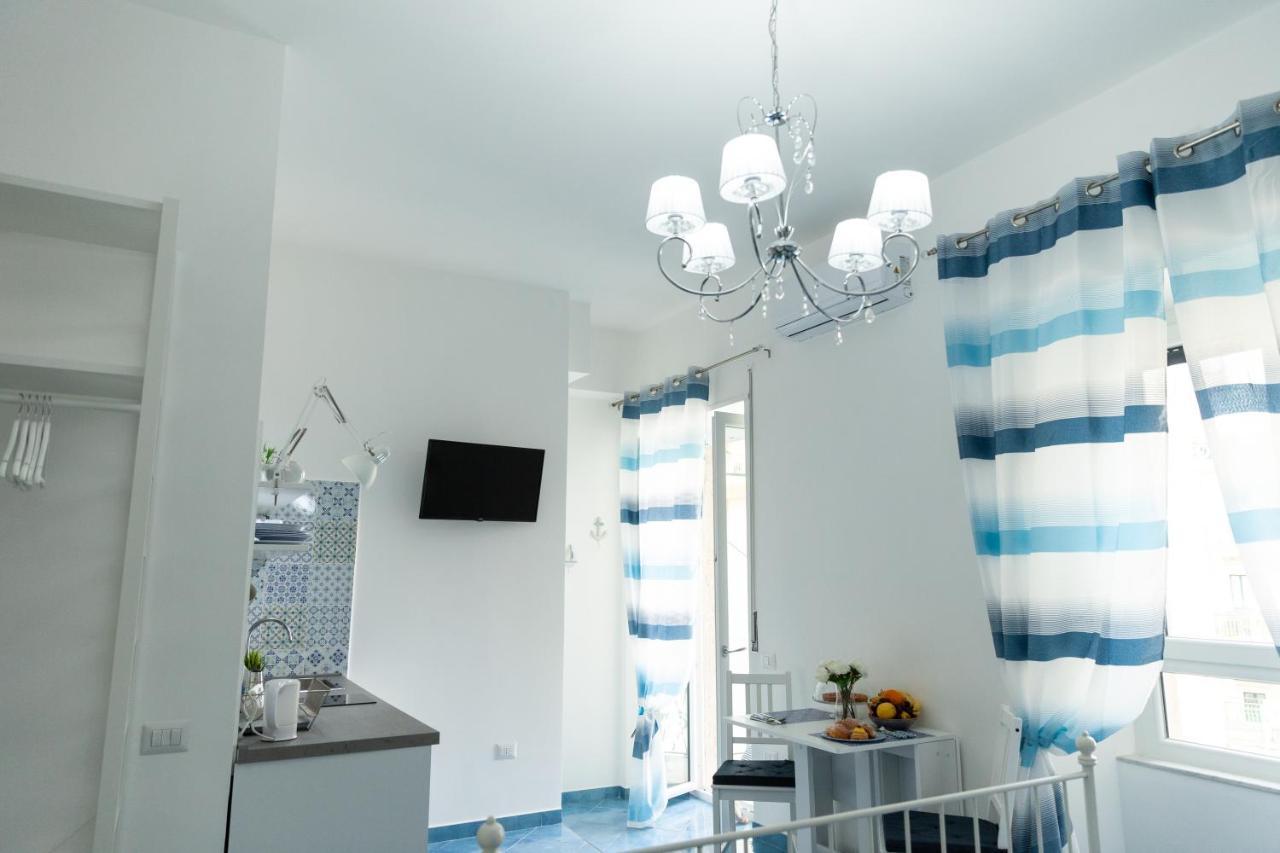 Velia34 Bed & Breakfast Salerno Eksteriør bilde