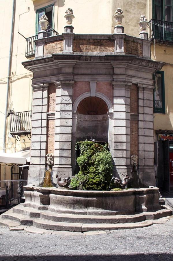 Velia34 Bed & Breakfast Salerno Eksteriør bilde